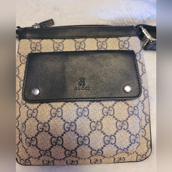 💢SOLD💢       NWOT AUTHENTIC GUCCI  KIDS navy micro GG canvas mini bag - Picture 10 of 16